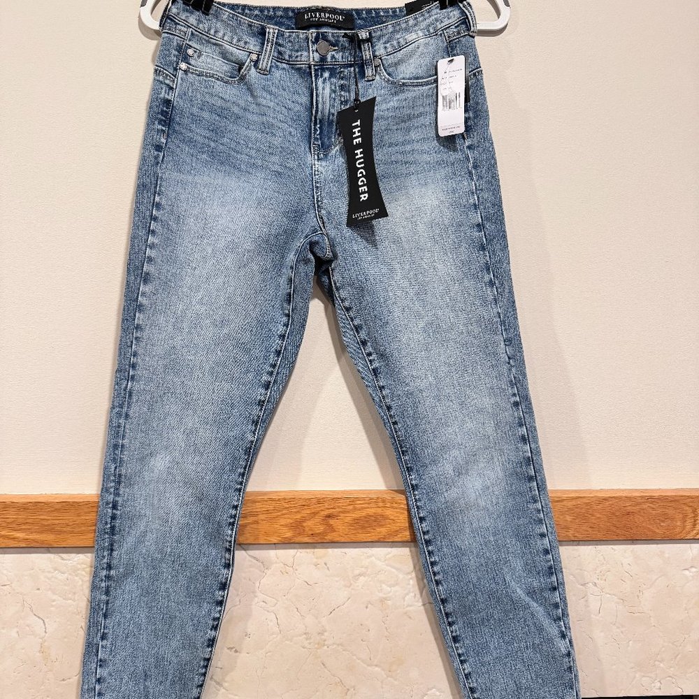 ⚽️3/$45 Liverpool "the hugger" jeans